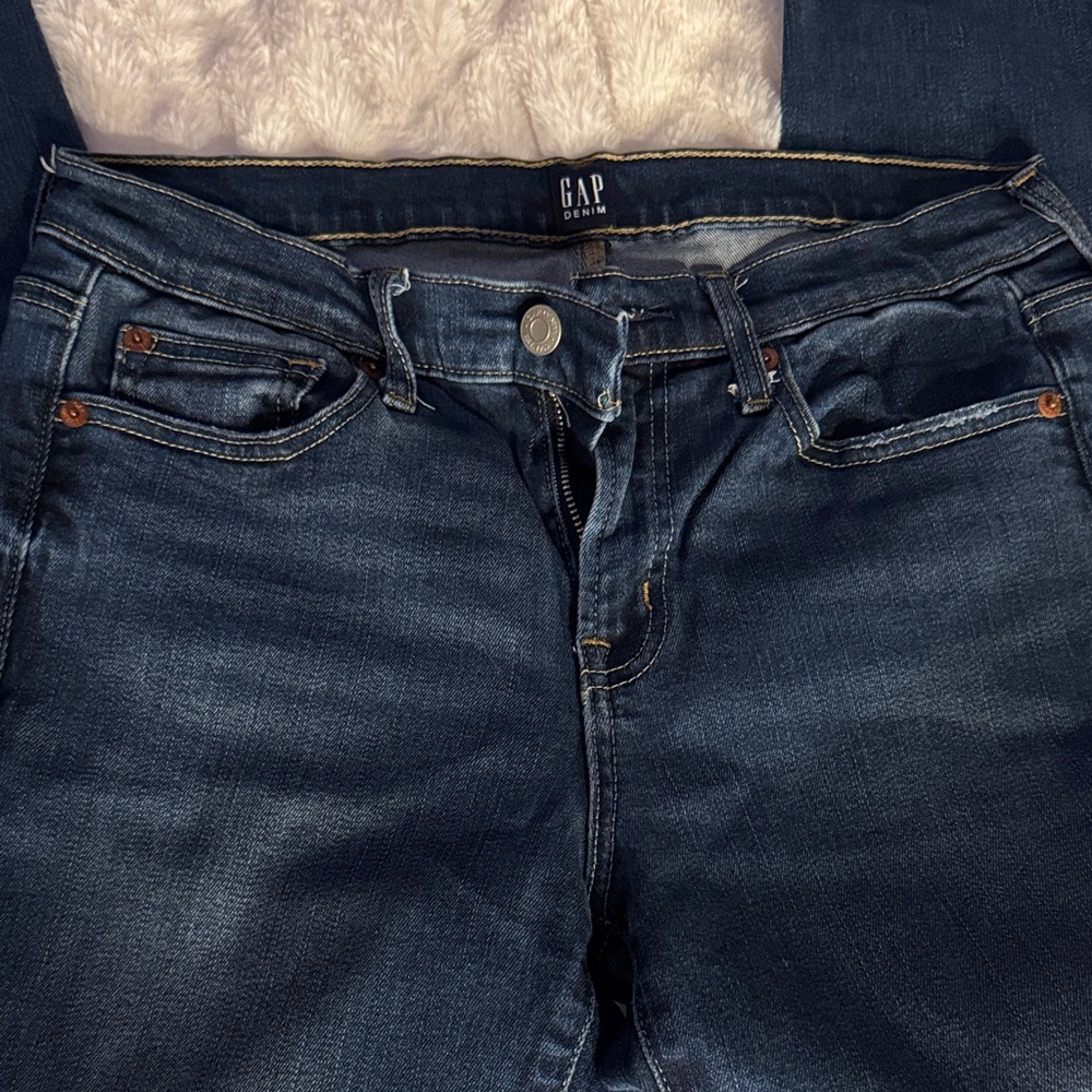 GAP Women's Dark Blue Skinny Jeans - Picture 3 of 4